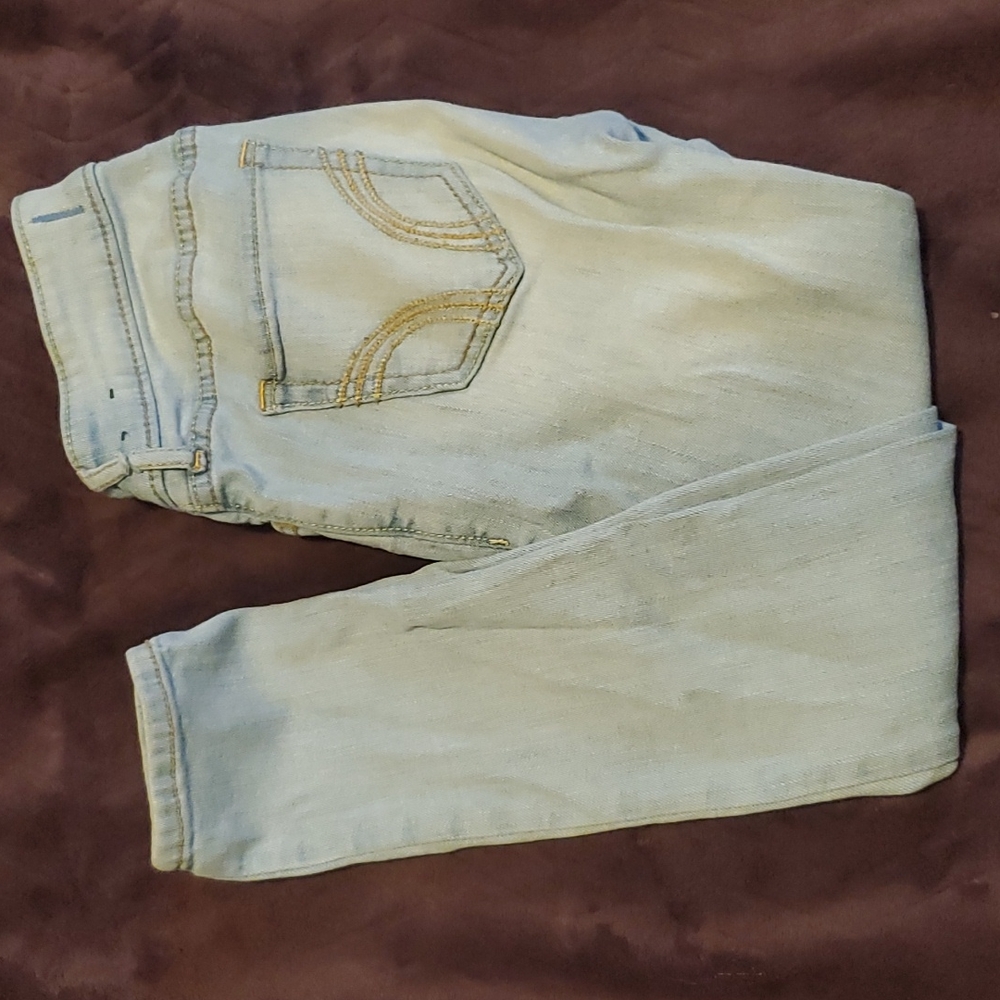 Classic light wash skinny jeans